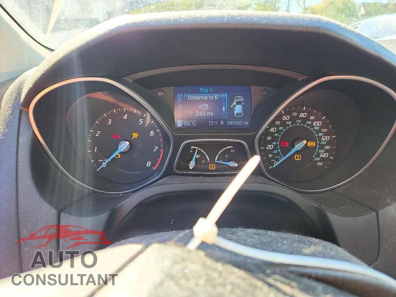 FORD FOCUS 2012 - 1FAHP3M27CL282903