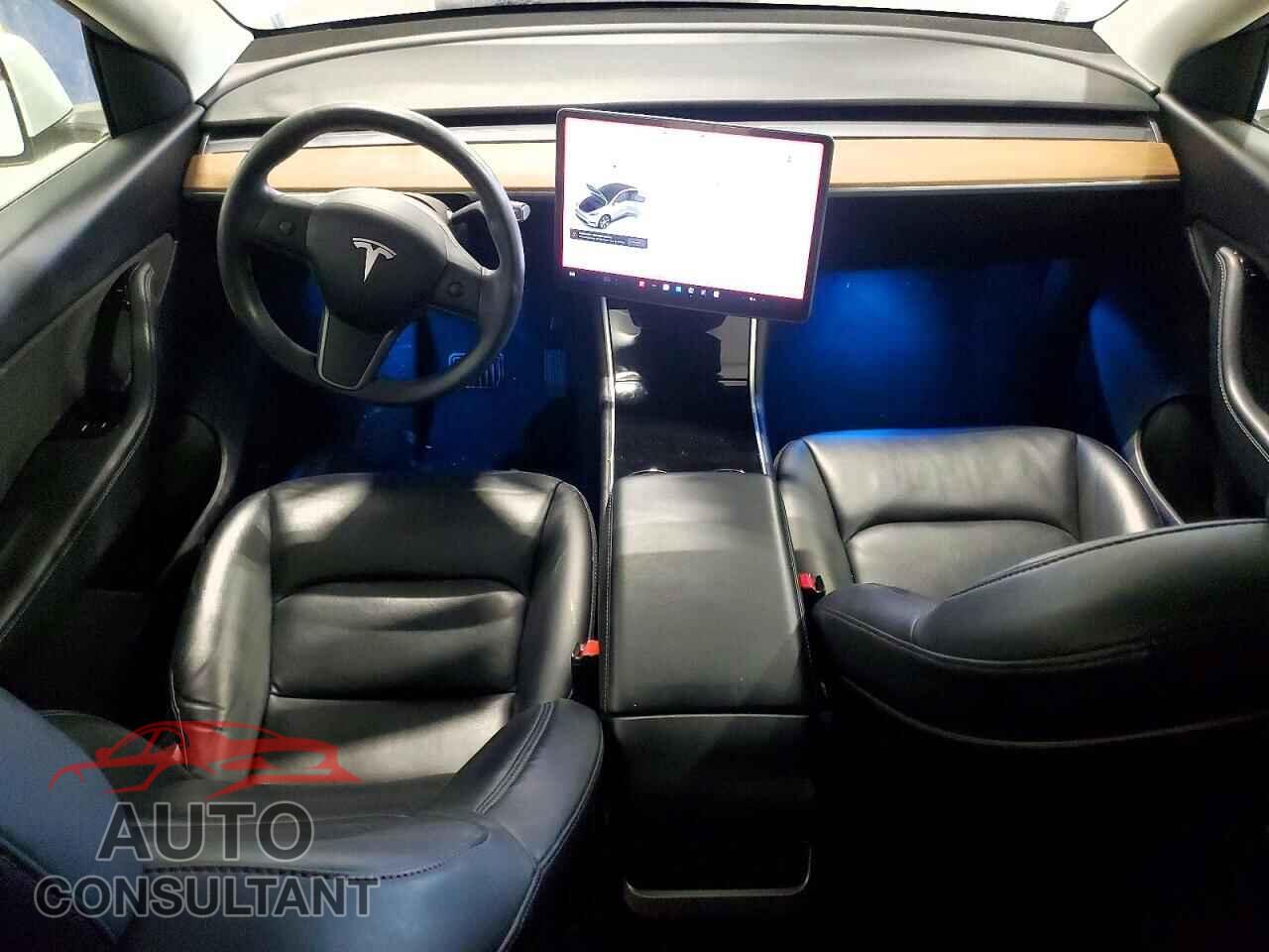 TESLA MODEL Y 2020 - 5YJYGDEE7LF015501