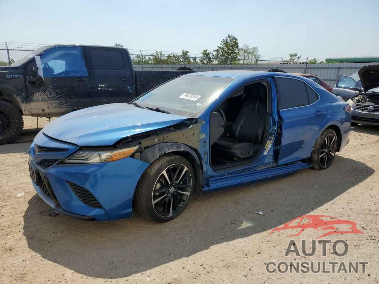 TOYOTA CAMRY 2018 - 4T1B61HK9JU131243