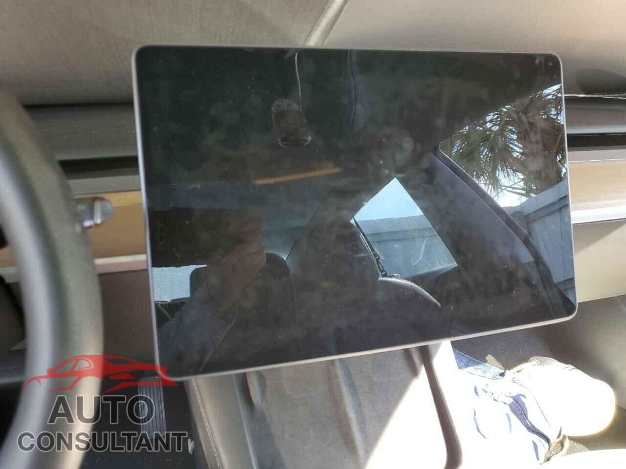 TESLA MODEL 3 2022 - 5YJ3E1EA7NF190586