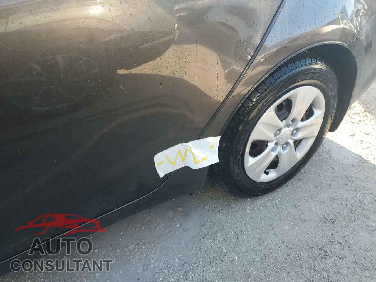 KIA FORTE 2017 - 3KPFK4A75HE051696
