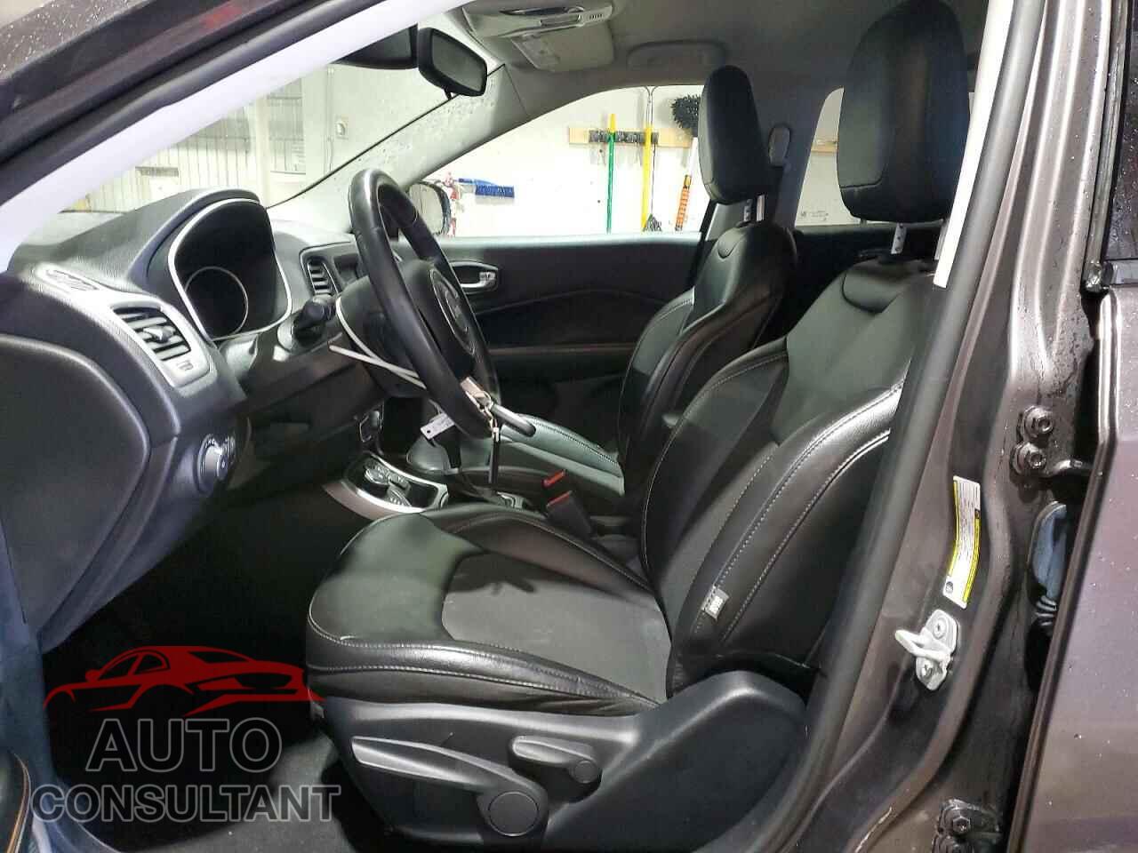 JEEP COMPASS 2020 - 3C4NJDBB2LT115649