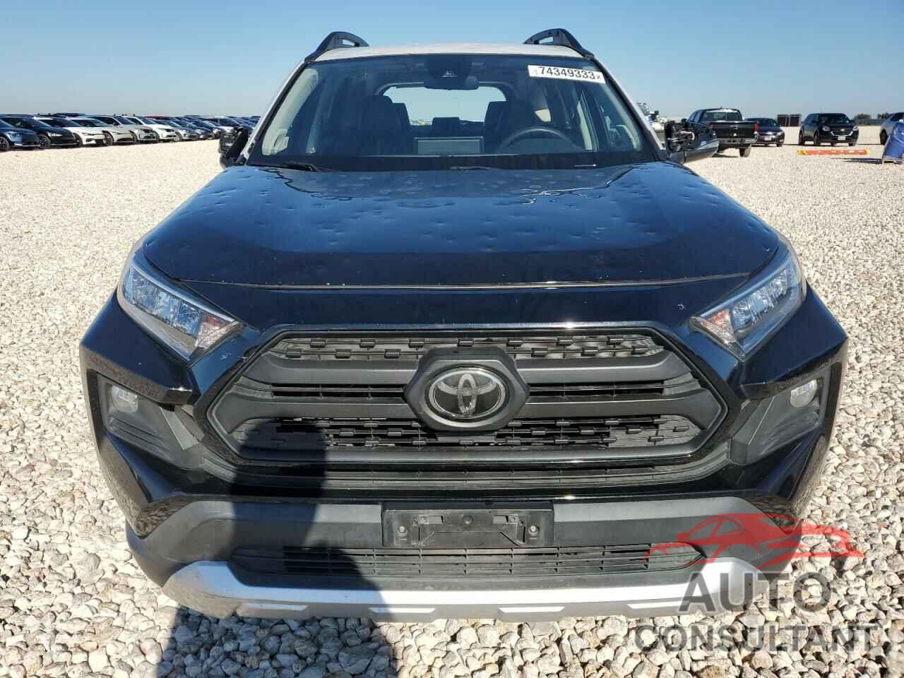 TOYOTA RAV4 2019 - 2T3J1RFV1KW010138