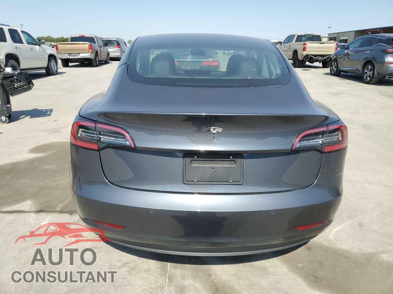 TESLA MODEL 3 2021 - 5YJ3E1EA8MF867546