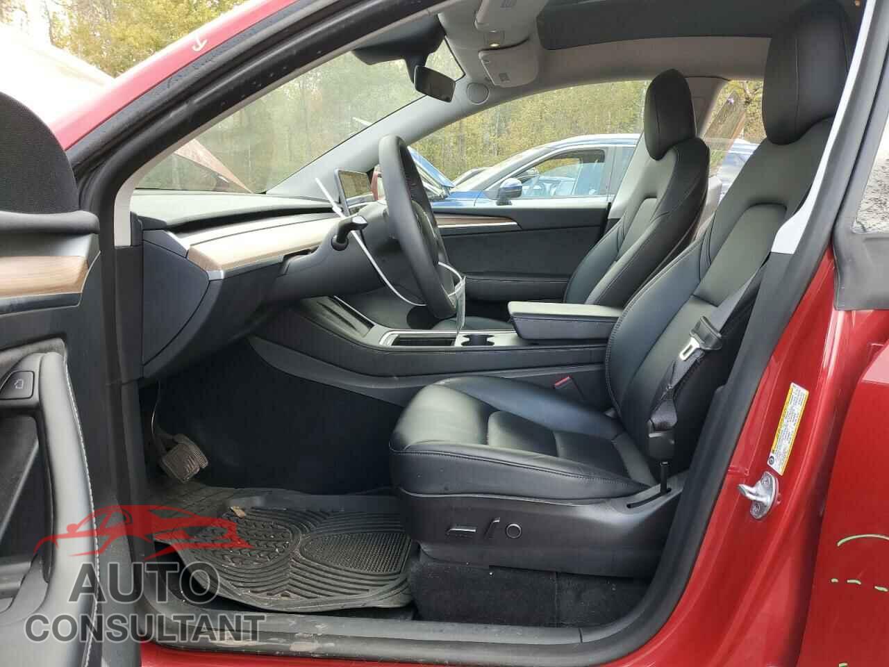 TESLA MODEL Y 2023 - 7SAYGAEEXPF635119