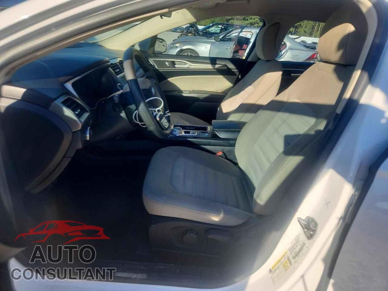 FORD FUSION 2017 - 3FA6P0G77HR267226