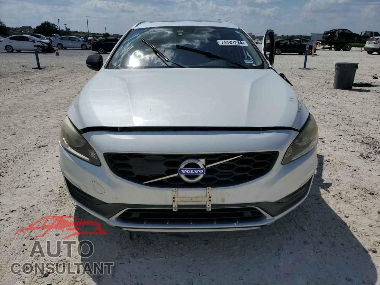 VOLVO V60 2016 - YV4612HK4G1012811