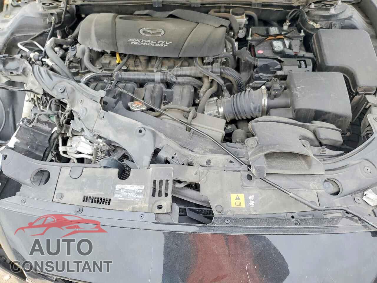 MAZDA 3 2018 - 3MZBN1V33JM222997