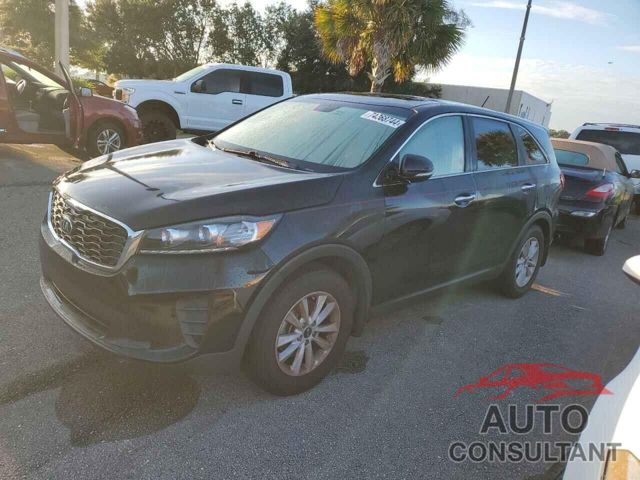 KIA SORENTO 2019 - 5XYPG4A39KG596037