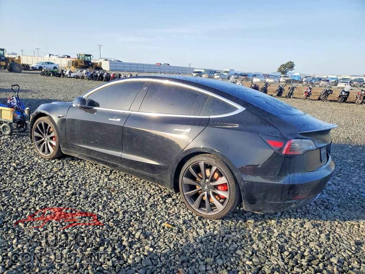 TESLA MODEL 3 2020 - 5YJ3E1EC4LF624459