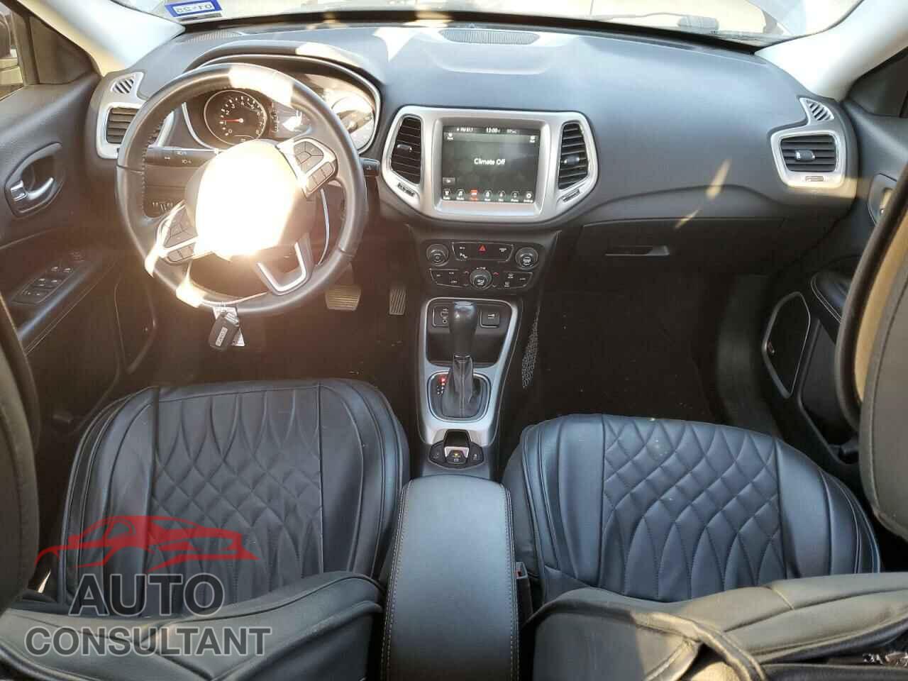 JEEP COMPASS 2017 - 3C4NJCBB1HT668942