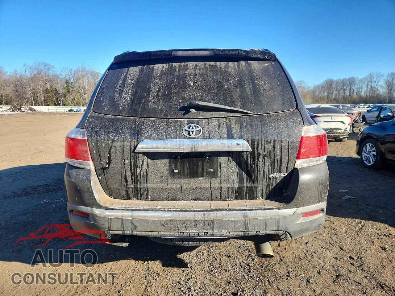 TOYOTA HIGHLANDER 2012 - 5TDBK3EH0CS152672