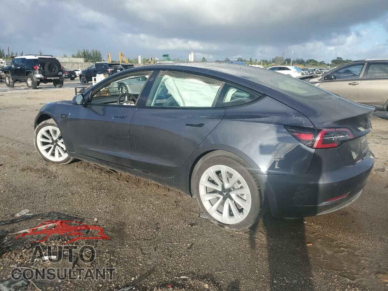 TESLA MODEL 3 2022 - 5YJ3E1EA5NF331641