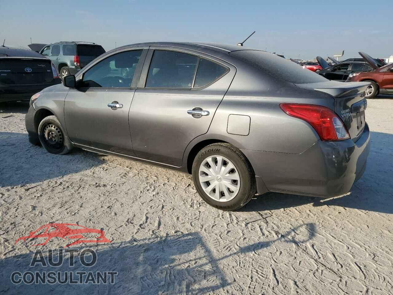 NISSAN VERSA 2019 - 3N1CN7AP5KL807352