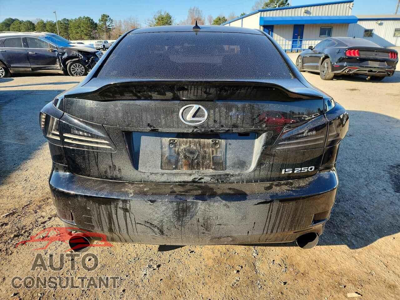 LEXUS IS 2012 - JTHBF5C25C5180471