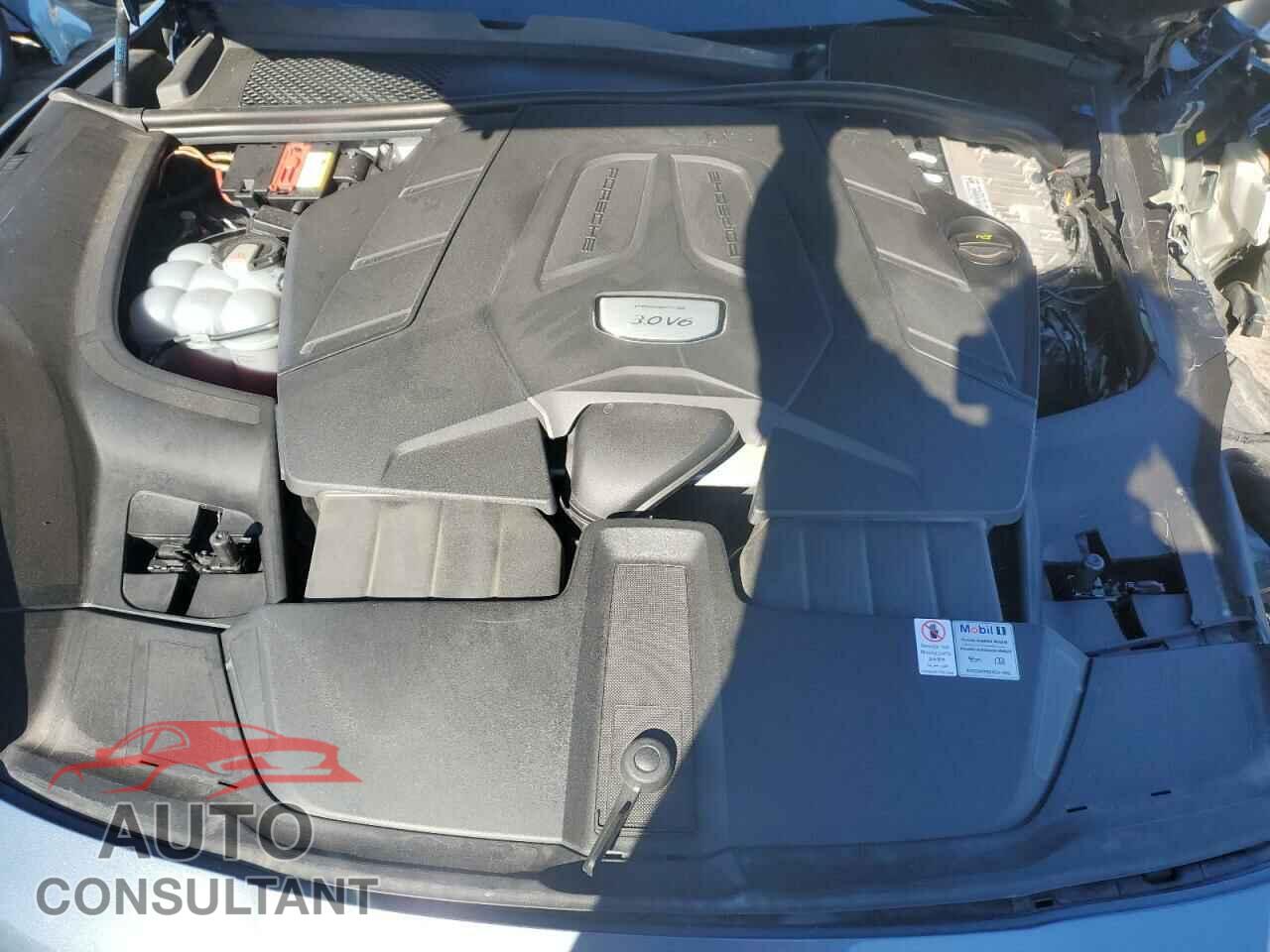 PORSCHE CAYENNE 2020 - WP1AA2AY6LDA00985