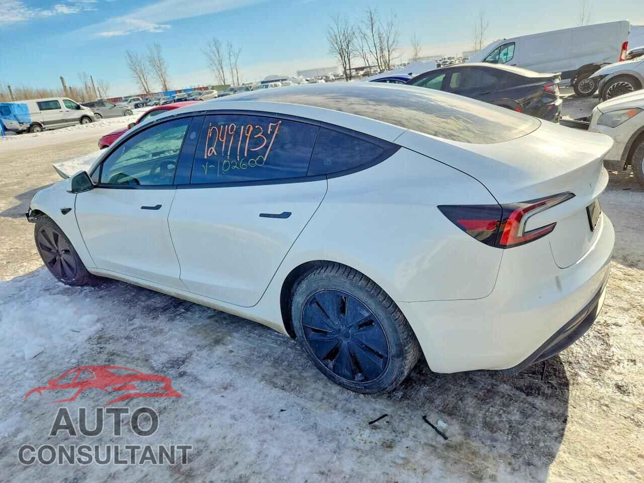 TESLA MODEL 3 2024 - LRW3E7EB3RC102600