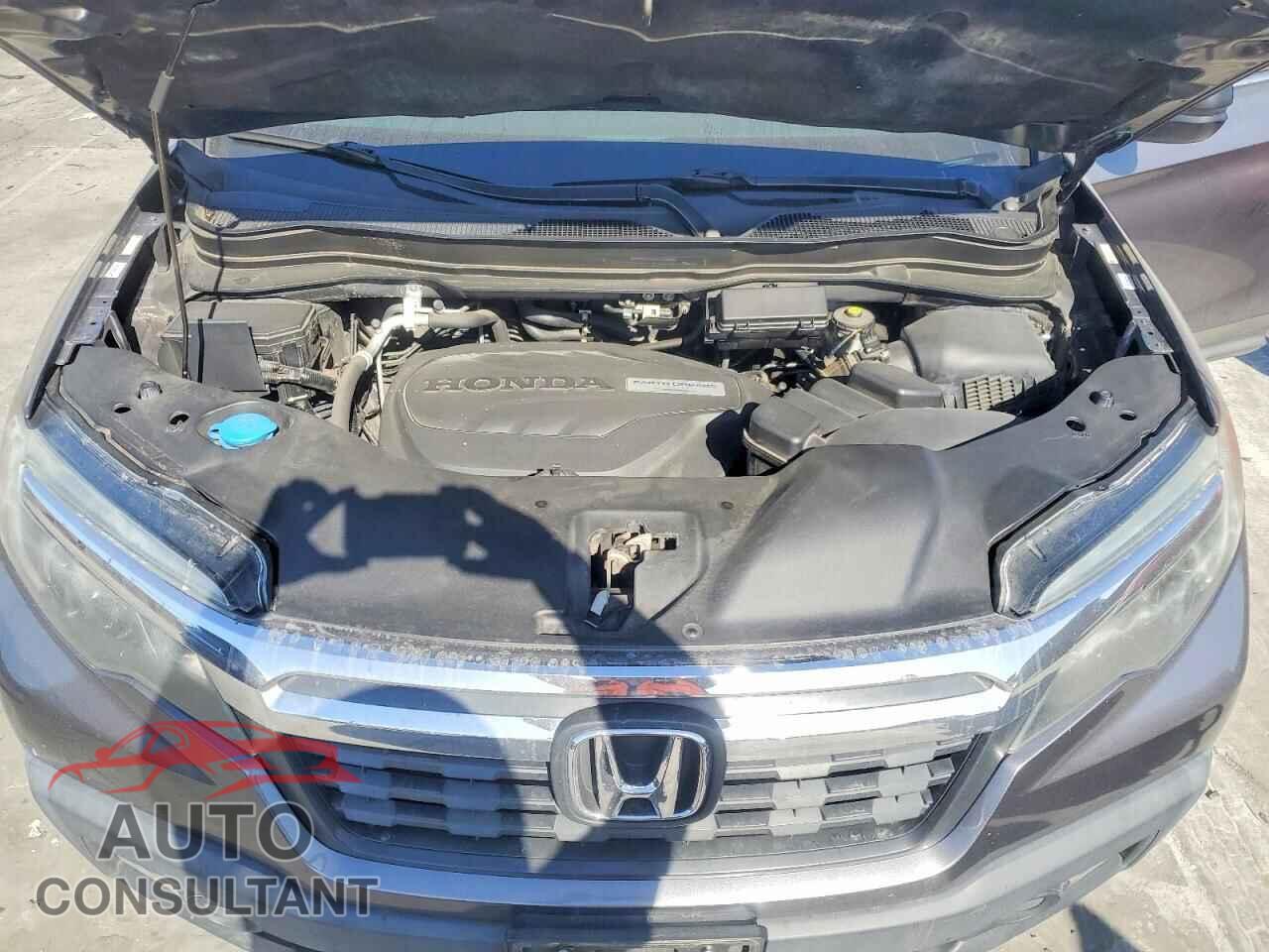 HONDA RIDGELINE 2017 - 5FPYK2F28HB008353