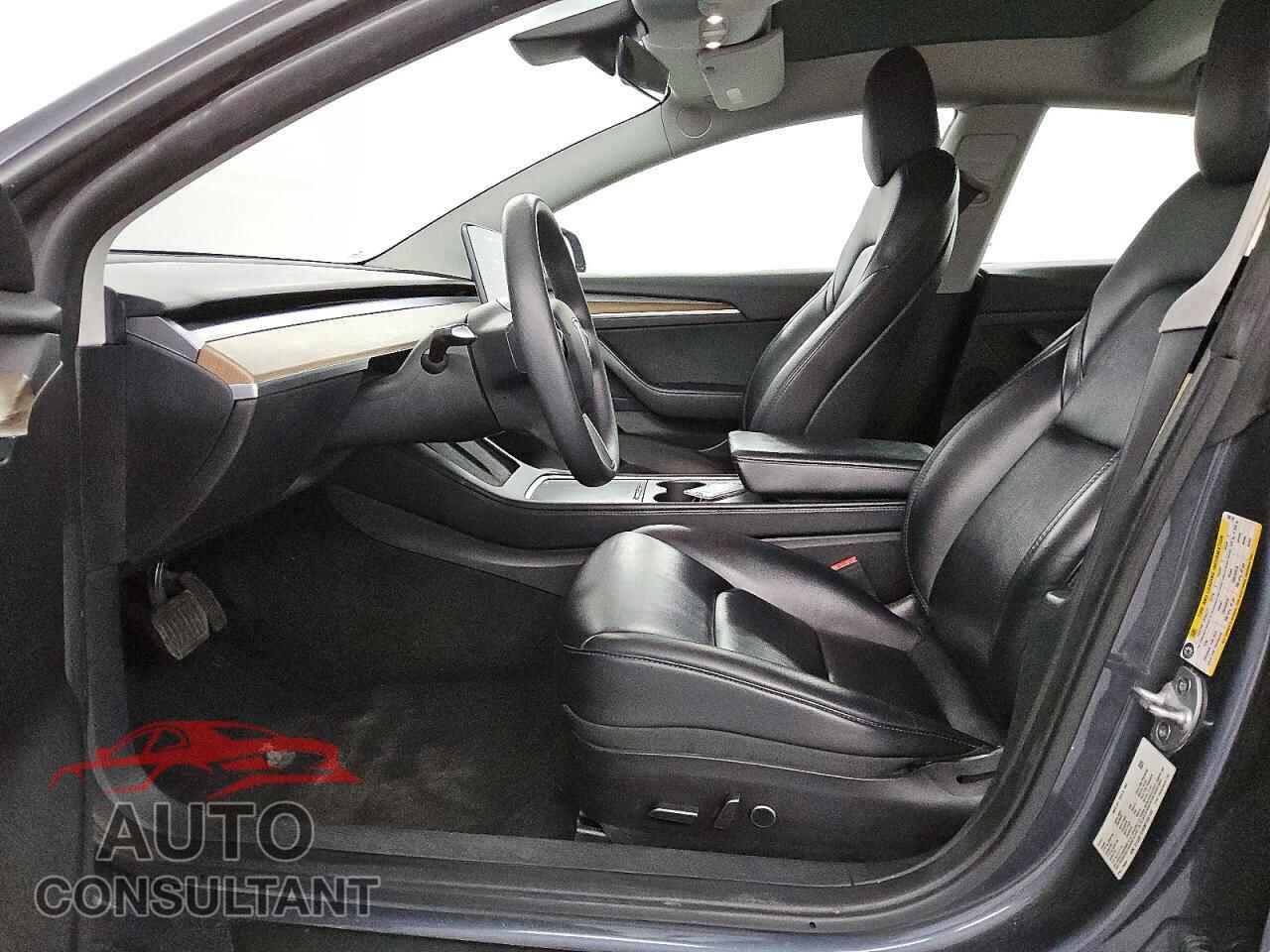 TESLA MODEL 3 2022 - 5YJ3E1EA5NF286149