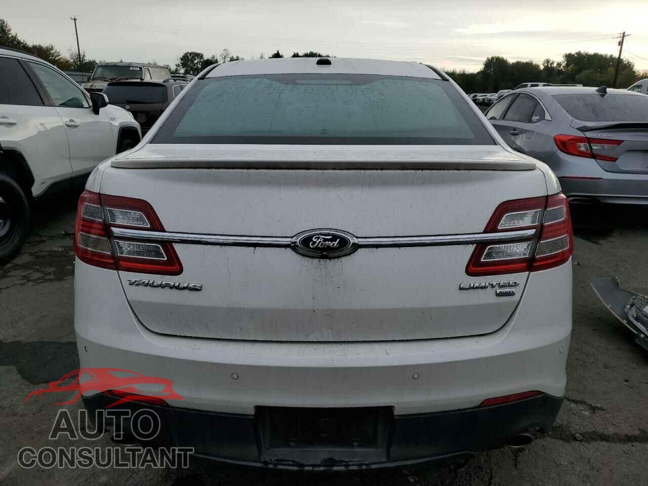 FORD TAURUS 2013 - 1FAHP2J85DG181159