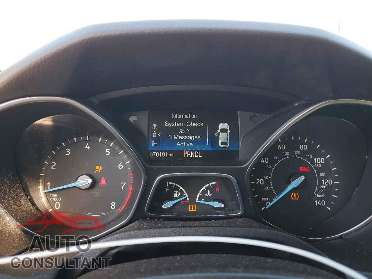 FORD FOCUS 2018 - 1FADP3E22JL323089