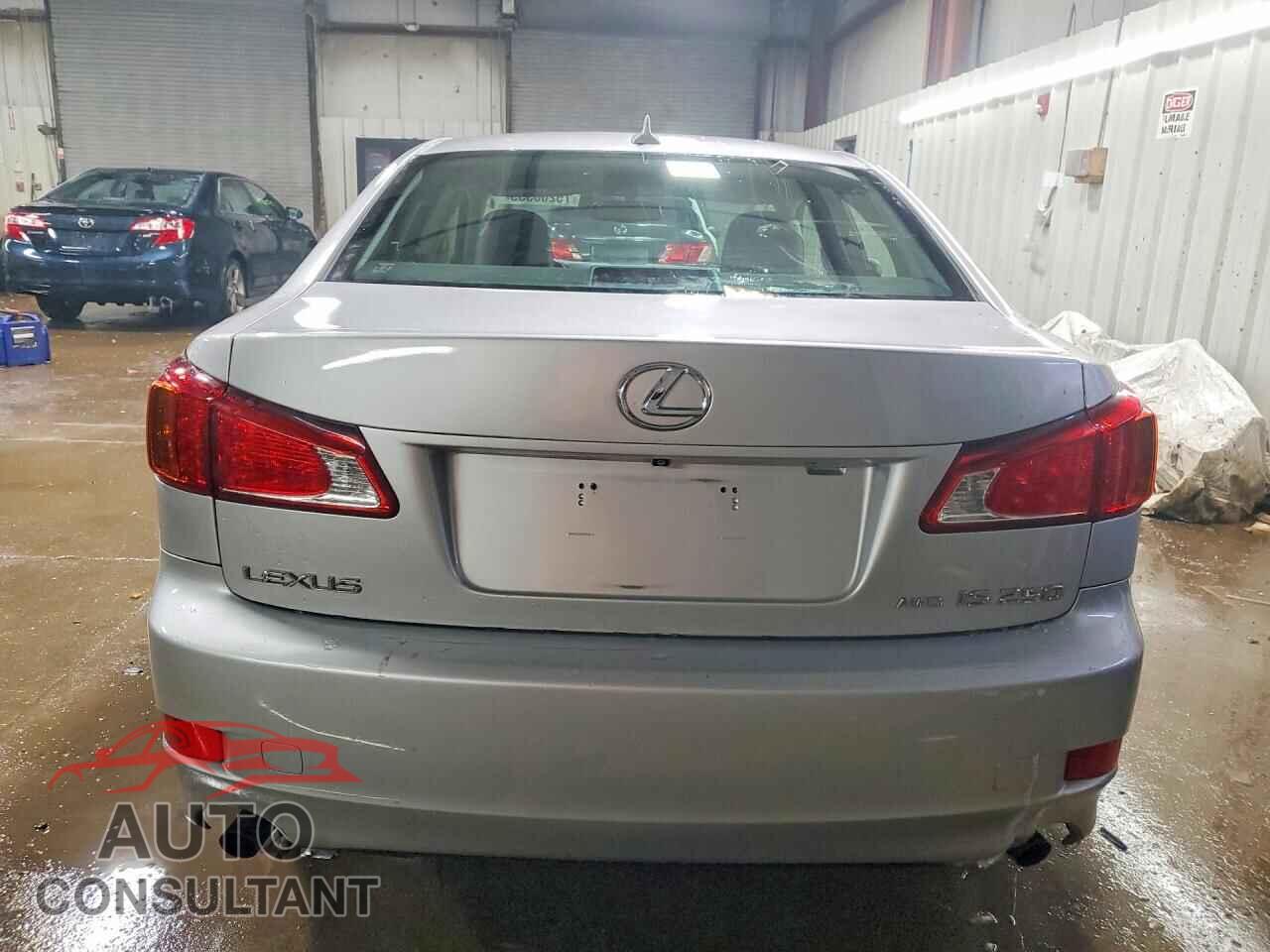 LEXUS IS 2009 - JTHCK262495034694