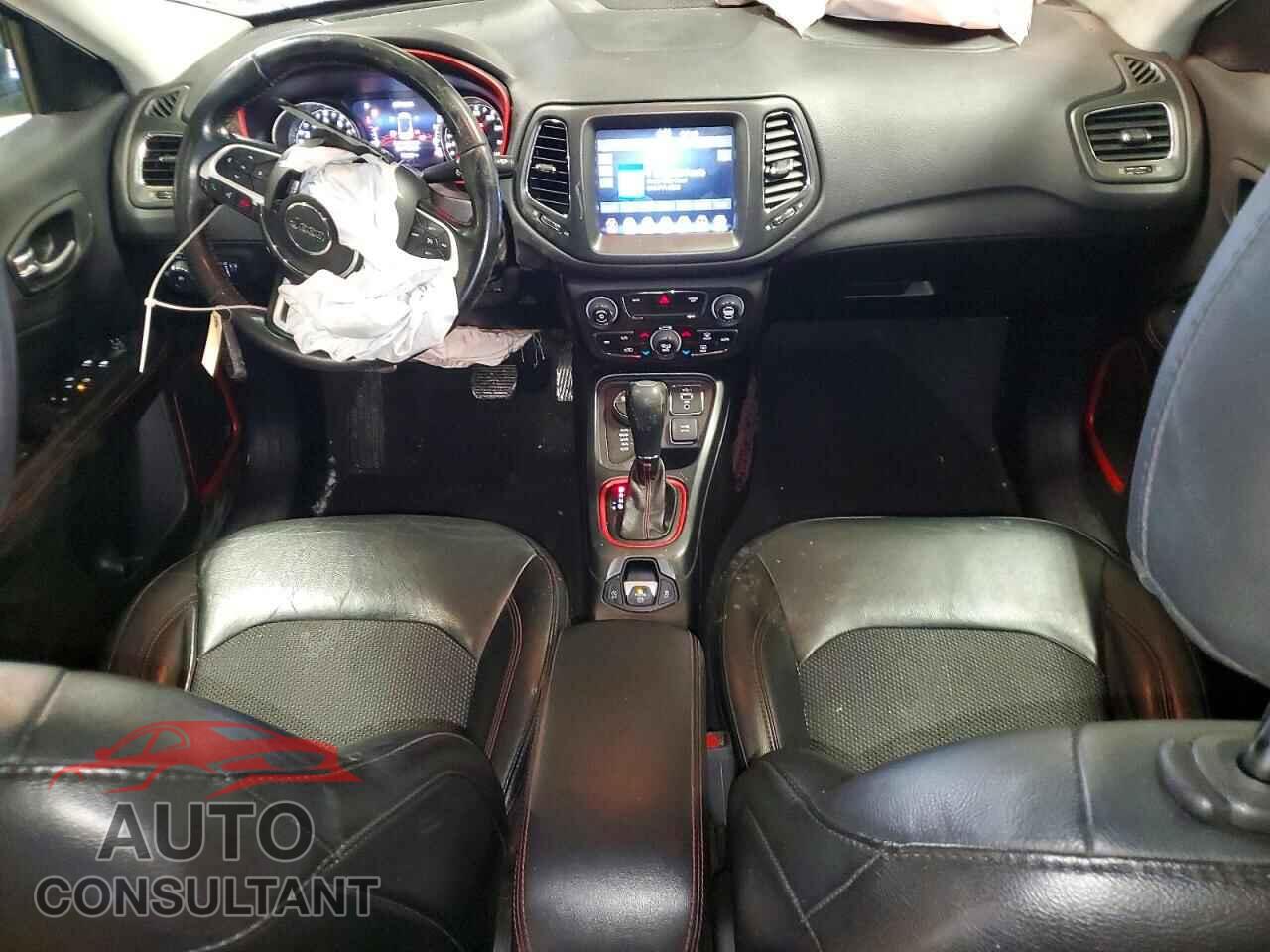 JEEP COMPASS 2020 - 3C4NJDDB2LT161706