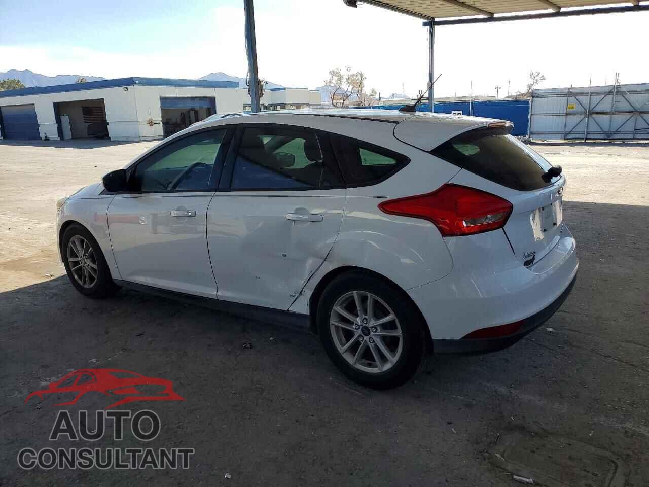 FORD FOCUS 2015 - 1FADP3K2XFL243759
