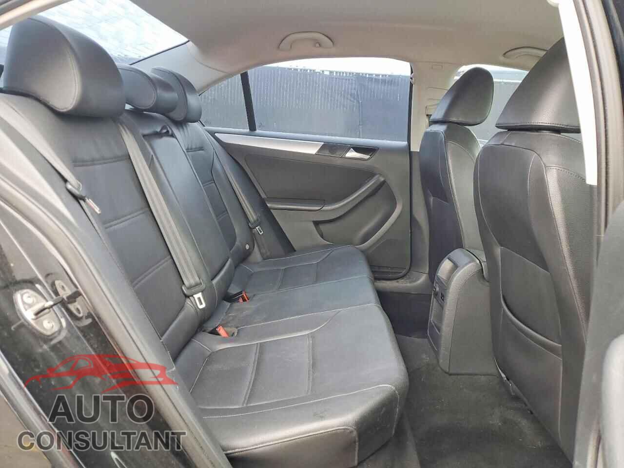 VOLKSWAGEN JETTA 2014 - 3VWD17AJ9EM331904