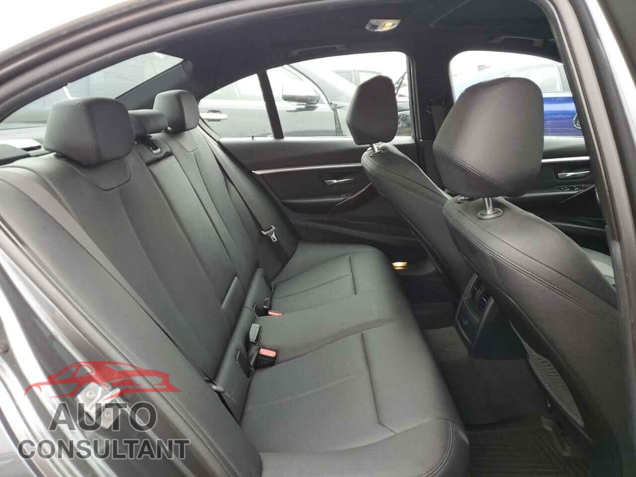 BMW 3 SERIES 2017 - WBA8D9G3XHNU65327