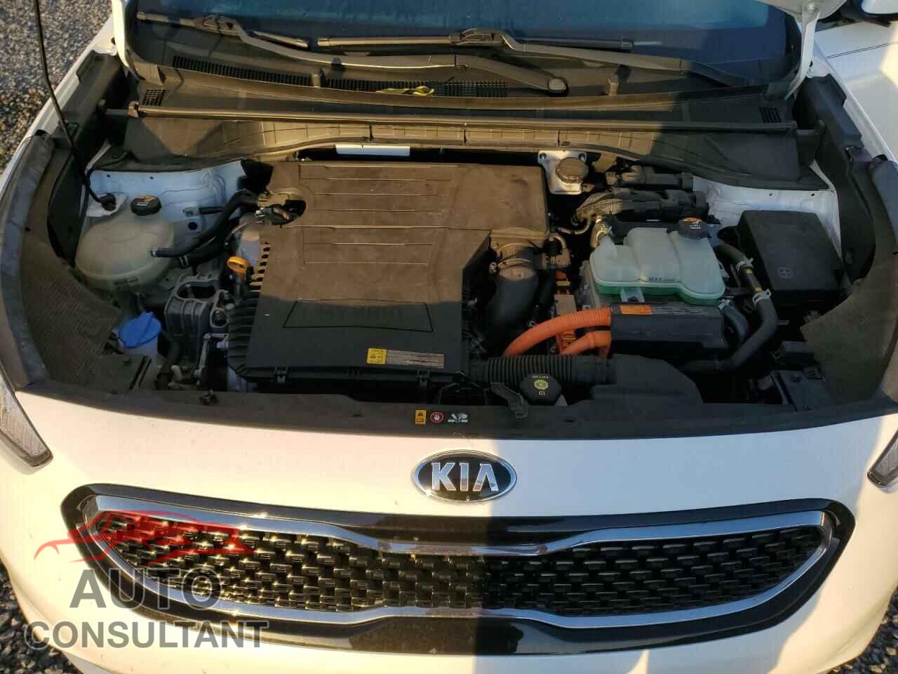 KIA NIRO 2017 - KNDCE3LC8H5043473