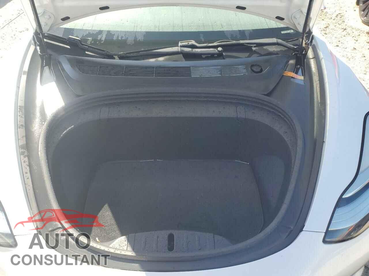 TESLA MODEL 3 2018 - 5YJ3E1EB8JF081850