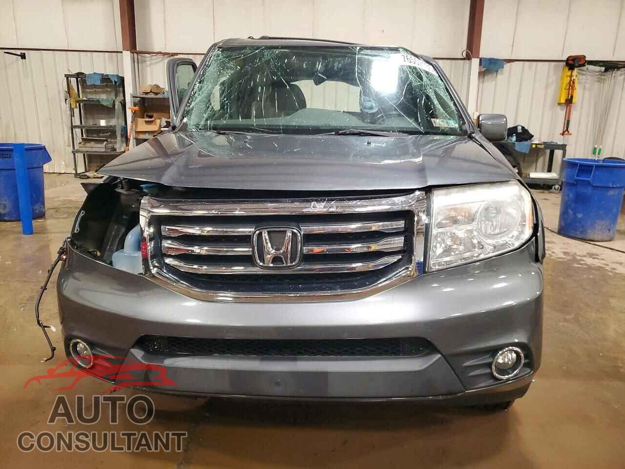 HONDA PILOT 2013 - 5FNYF4H52DB014689