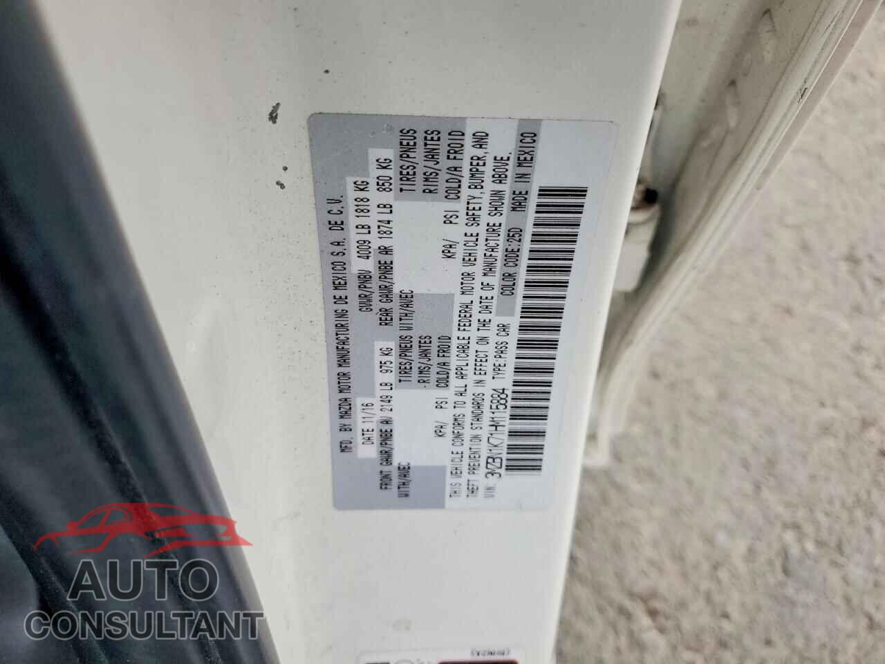 MAZDA 3 2017 - 3MZBN1K71HM115884