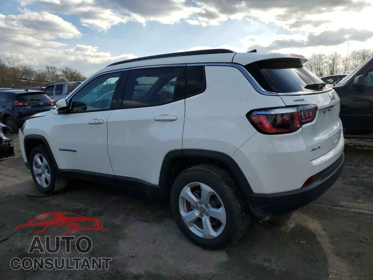 JEEP COMPASS 2018 - 3C4NJDBB8JT484884