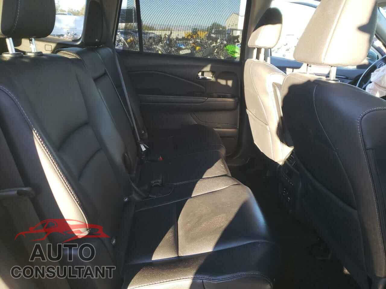 HONDA PILOT 2017 - 5FNYF5H93HB002632