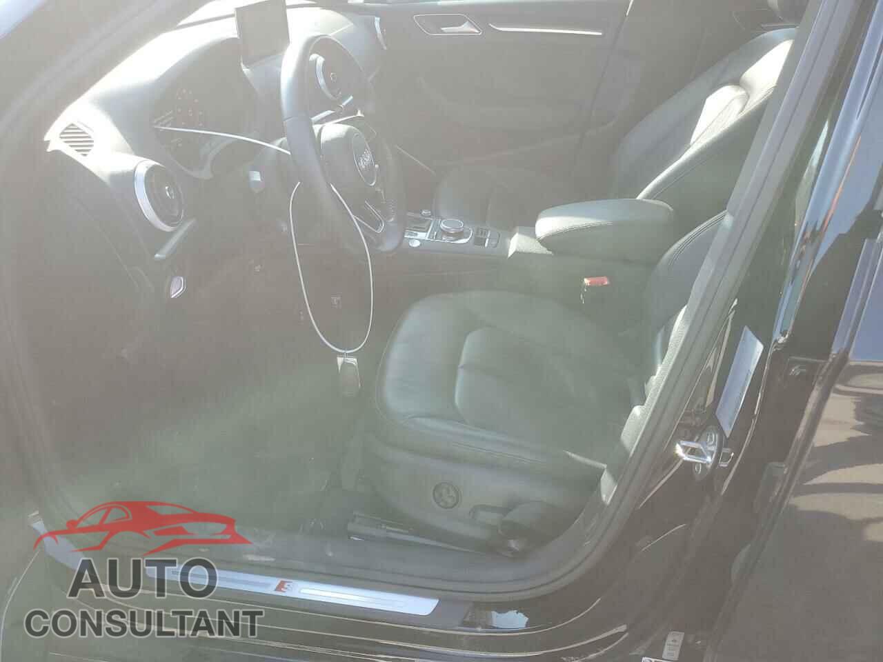 AUDI A3 2019 - WAUGUGFF2K1010465