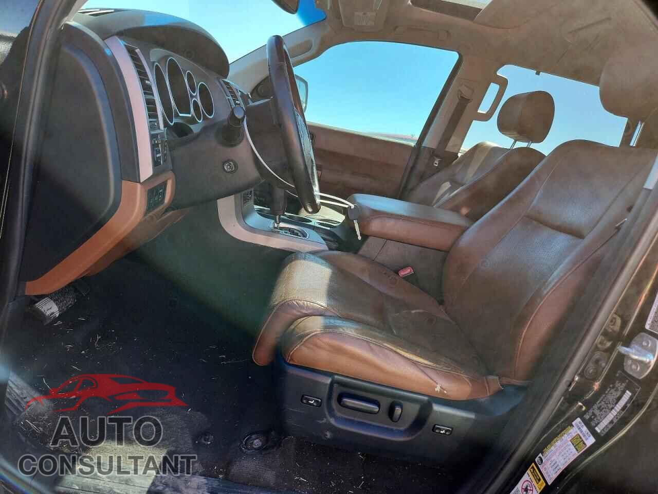 TOYOTA SEQUOIA 2012 - 5TDDW5G17CS068647