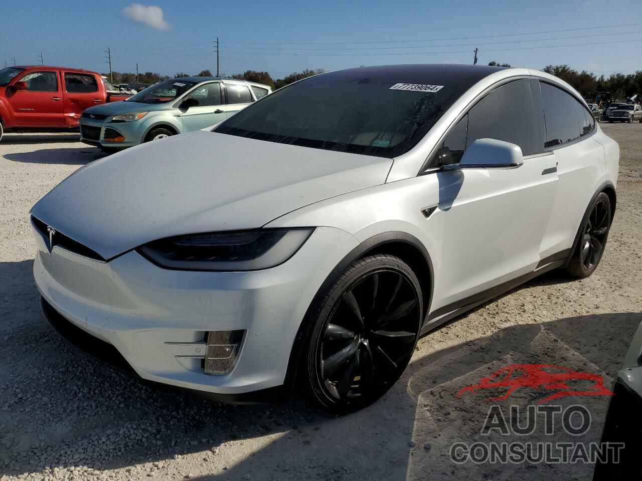 TESLA MODEL X 2016 - 5YJXCAE40GF000437