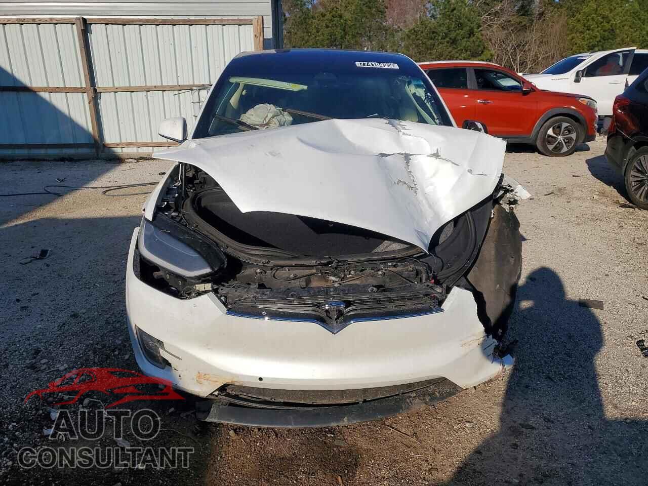 TESLA MODEL X 2018 - 5YJXCDE26JF089101