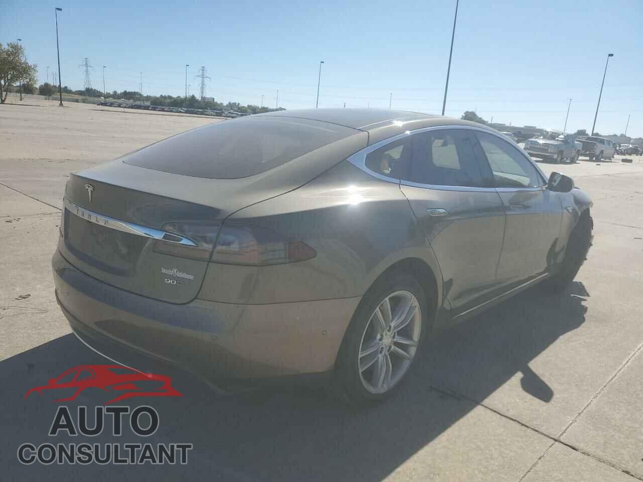 TESLA MODEL S 2015 - 5YJSA1E28FF106499