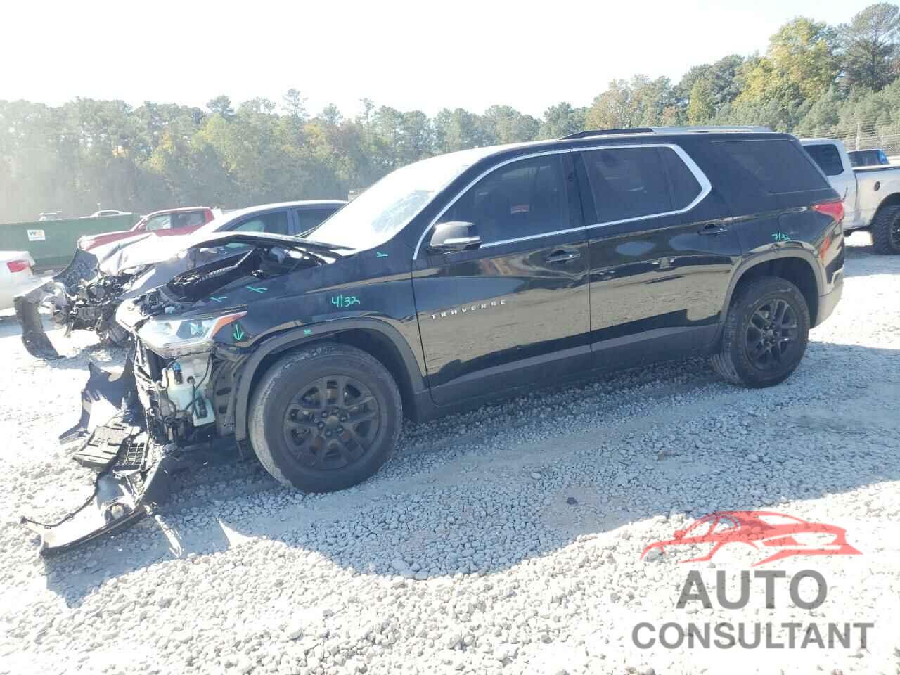 CHEVROLET TRAVERSE 2018 - 1GNEVGKW6JJ136315