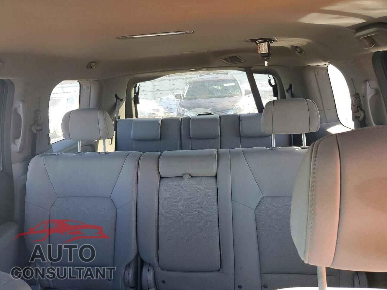 HONDA PILOT 2011 - 5FNYF4H23BB036400