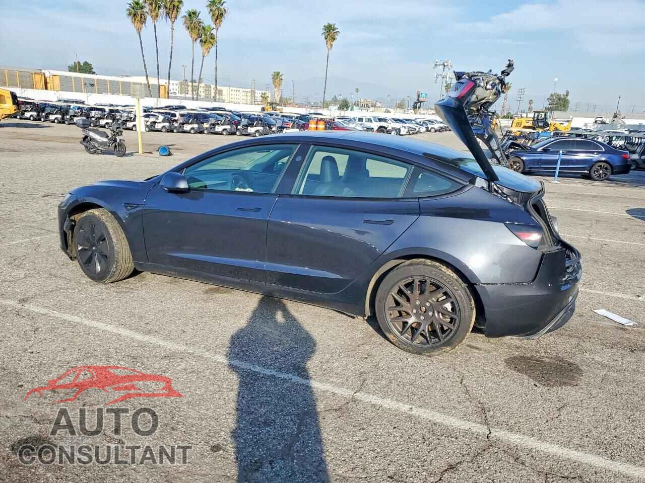 TESLA MODEL 3 2024 - 5YJ3E1EAXRF865031