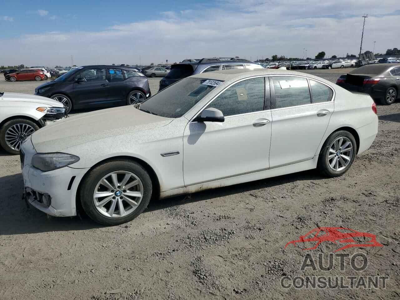 BMW 5 SERIES 2015 - WBA5A5C52FD520612