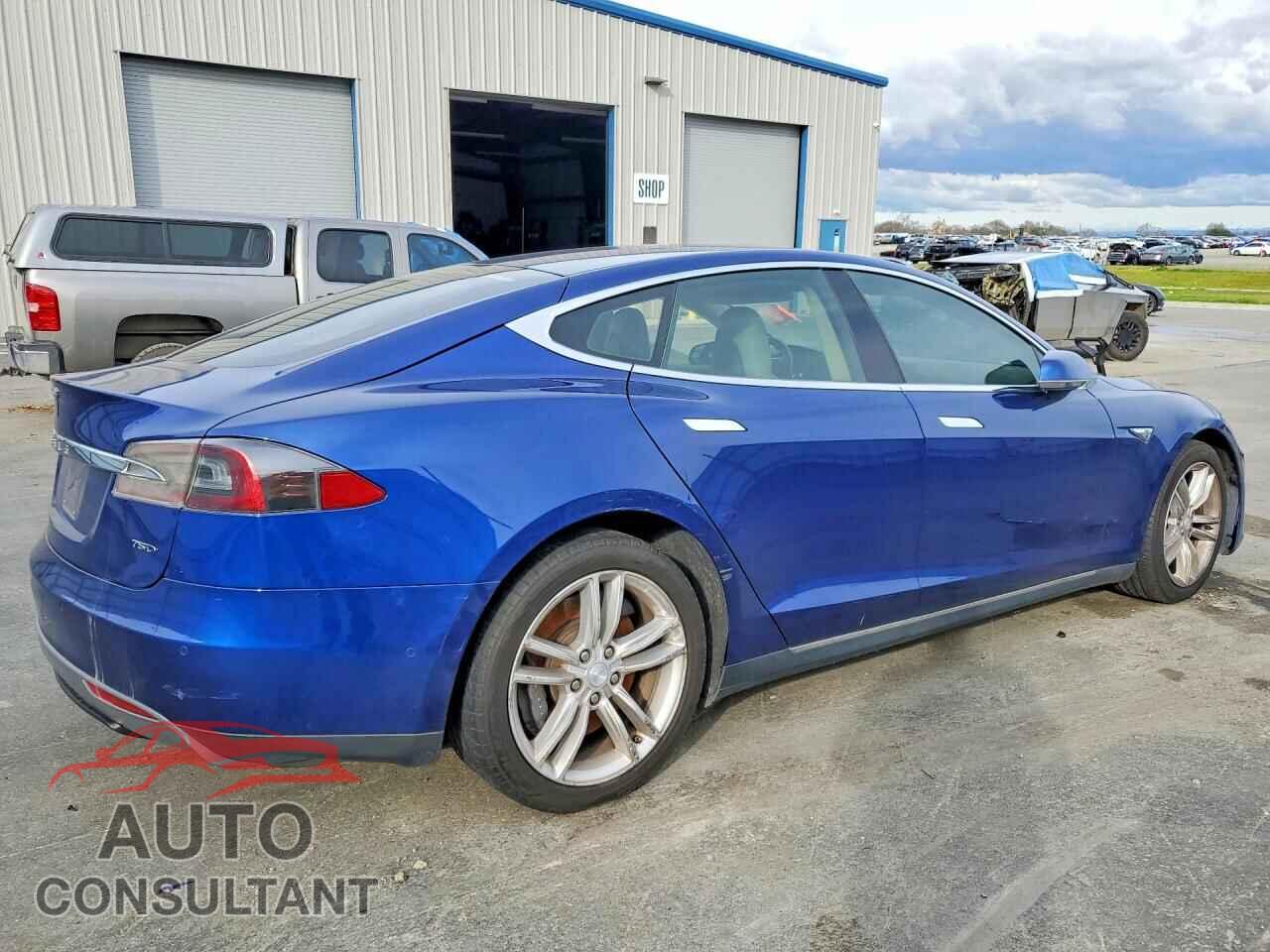 TESLA MODEL S 2015 - 5YJSA1E20FF103984