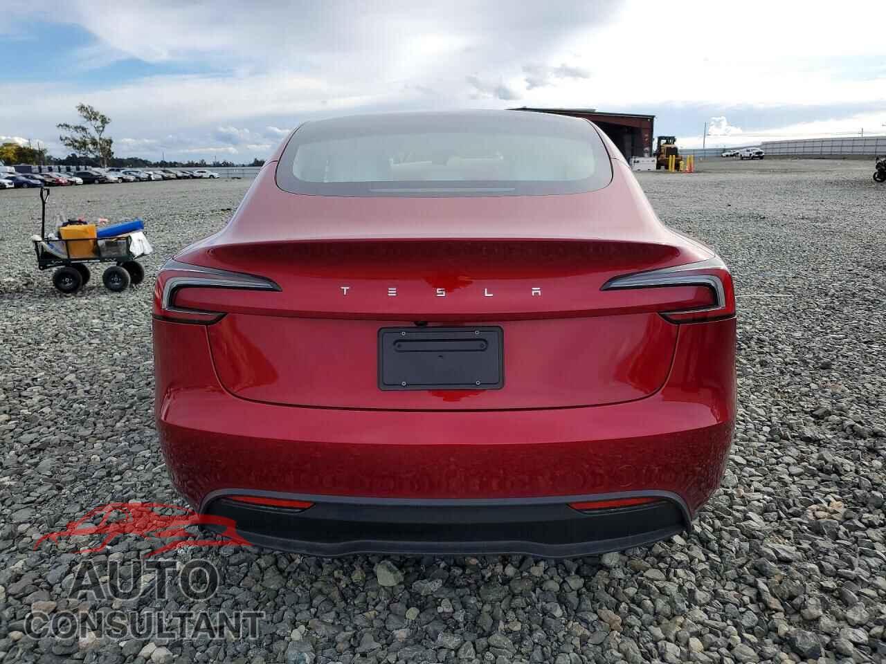TESLA MODEL 3 2025 - 5YJ3E1EA2SF910582
