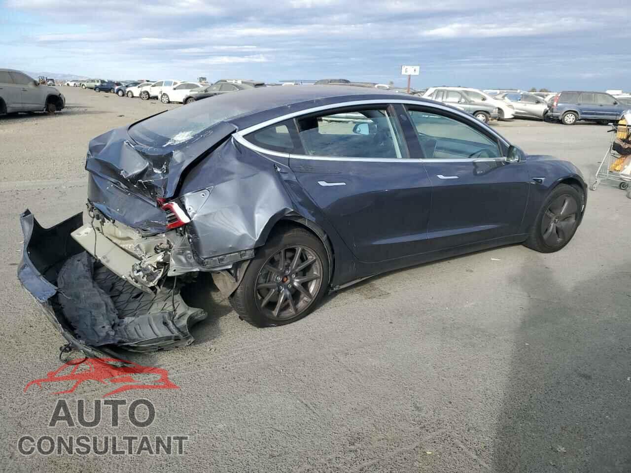 TESLA MODEL 3 2018 - 5YJ3E1EA5JF039630