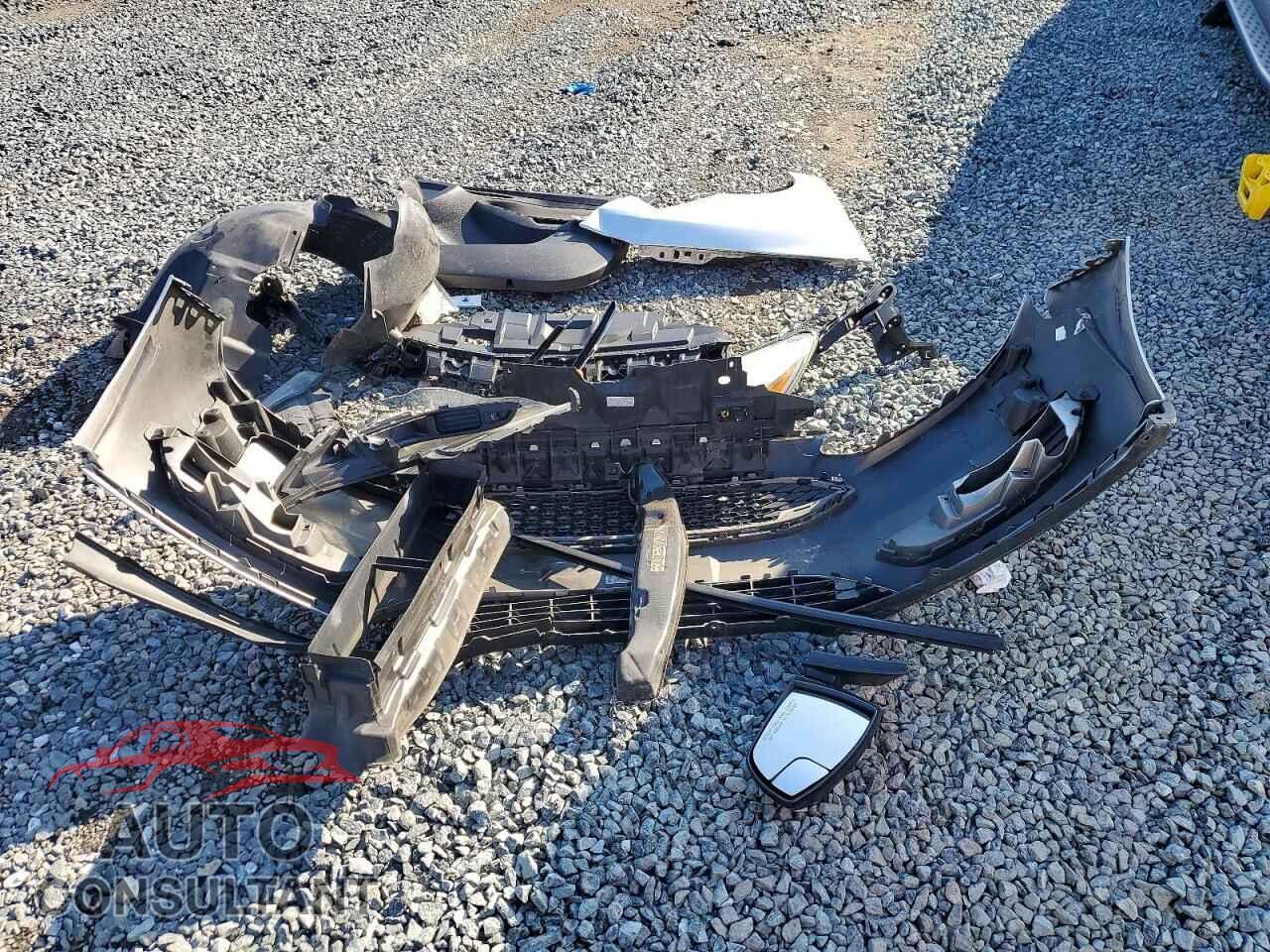 FORD FOCUS 2016 - 1FADP3E29GL335703