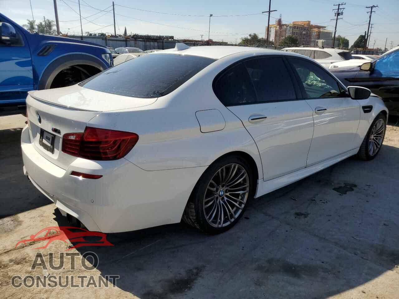 BMW M5 2014 - WBSFV9C57ED097570